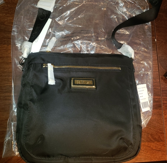 Calvin Klein Handbags - New womens calvin klein belfast bag purse